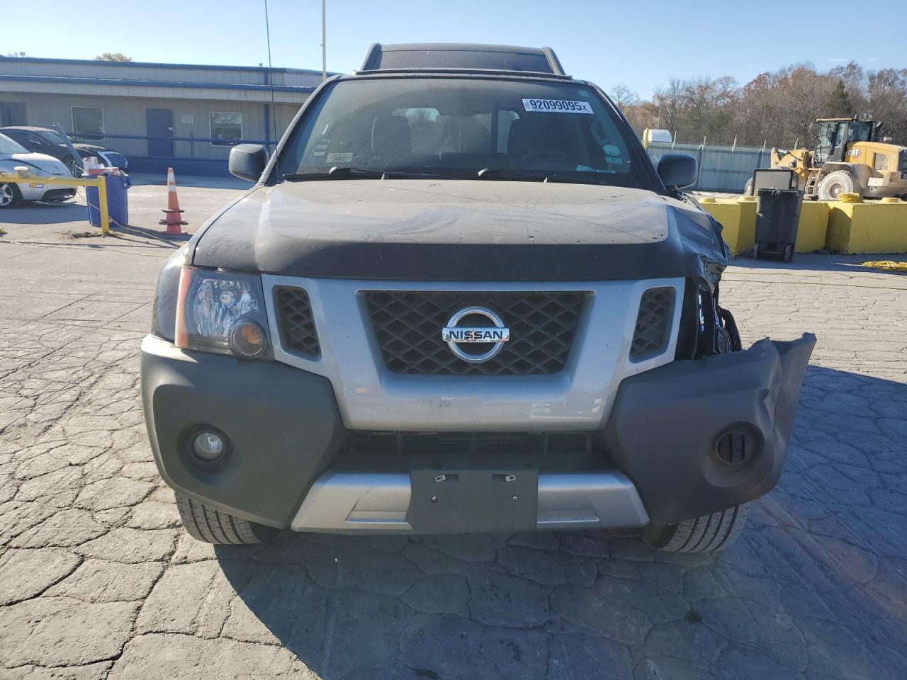 2015 Nissan Xterra X - Image 5
