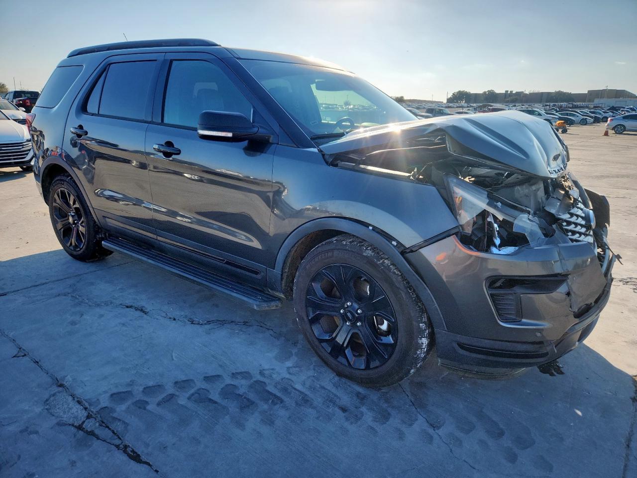 2019 Ford Explorer Sport - Image 4