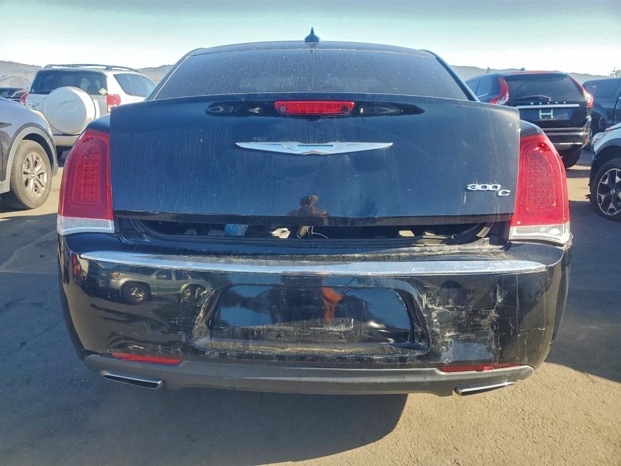 2017 Chrysler 300C - Фото 6