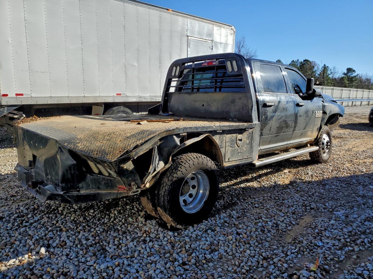 2017 Ram 3500 Tradesman Crew - Фото 3