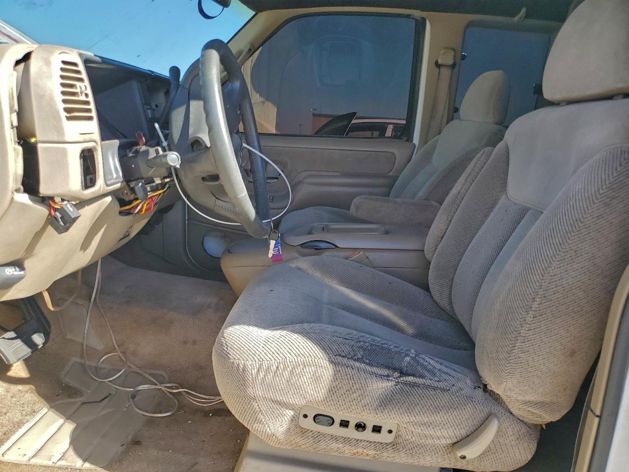 1996 Chevrolet Gmt-400 C1500 - Фото 7