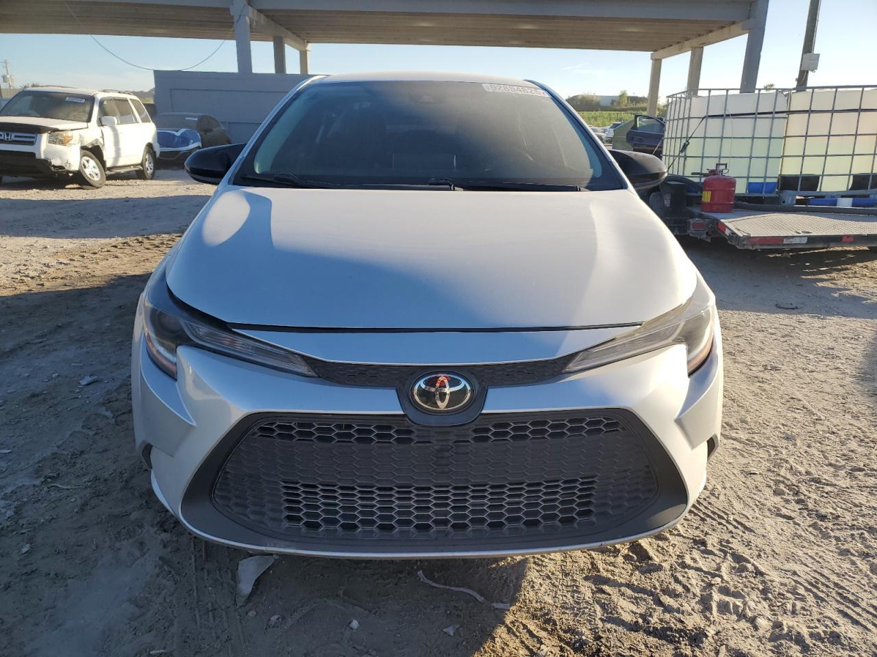 2020 Toyota Corolla Le - Image 5