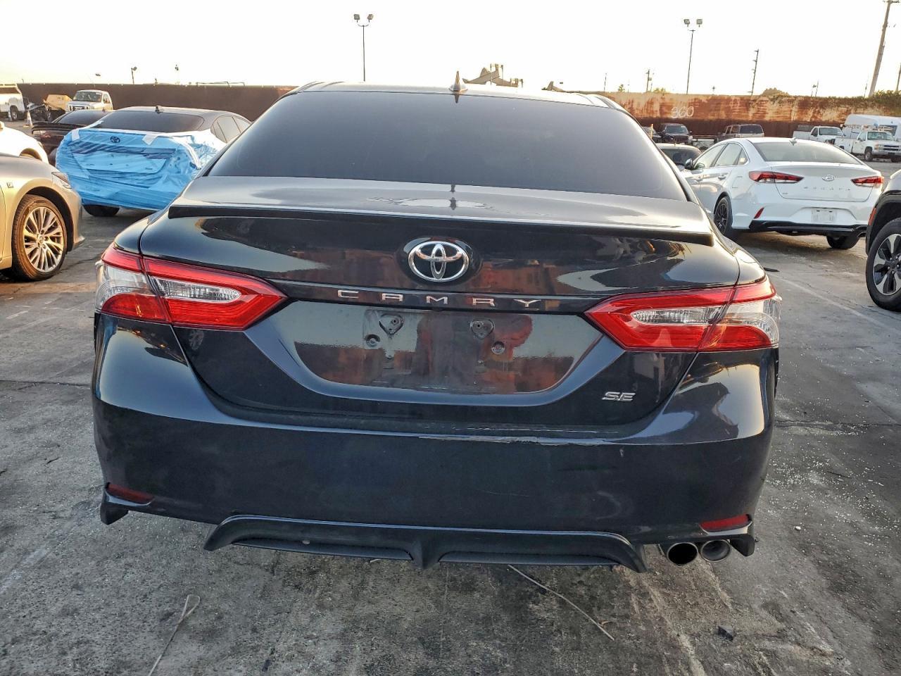 2019 Toyota Camry L - Фото 6