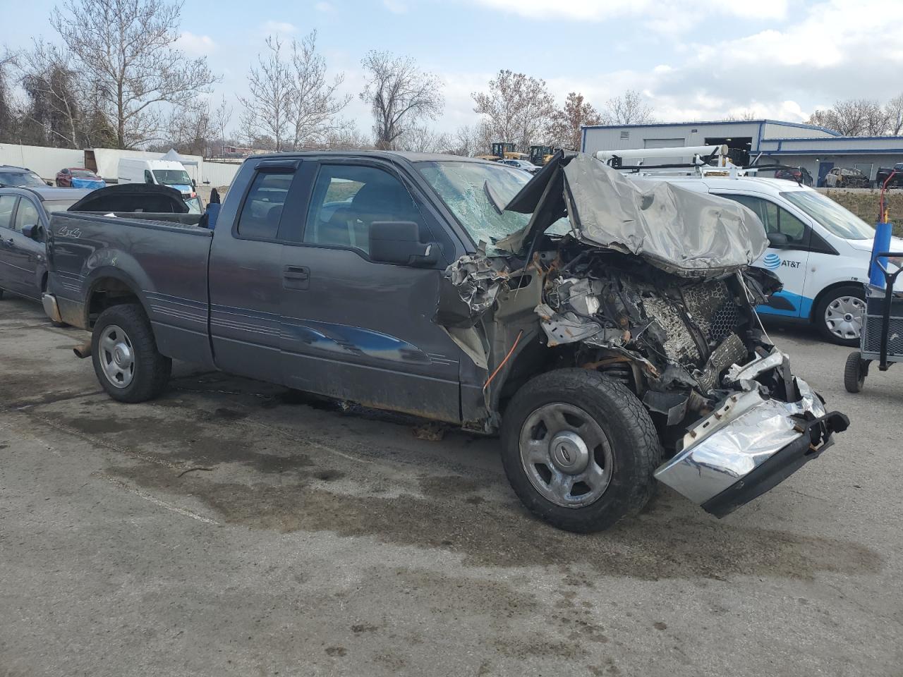 2005 Ford F150 - Фото 4