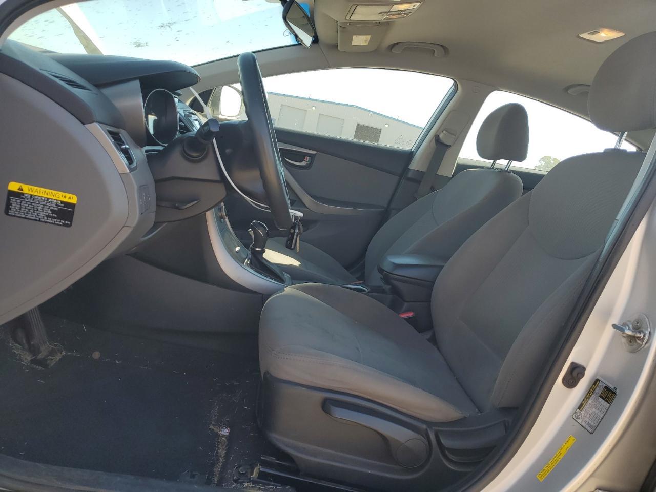 2016 Hyundai Elantra Se - Image 7