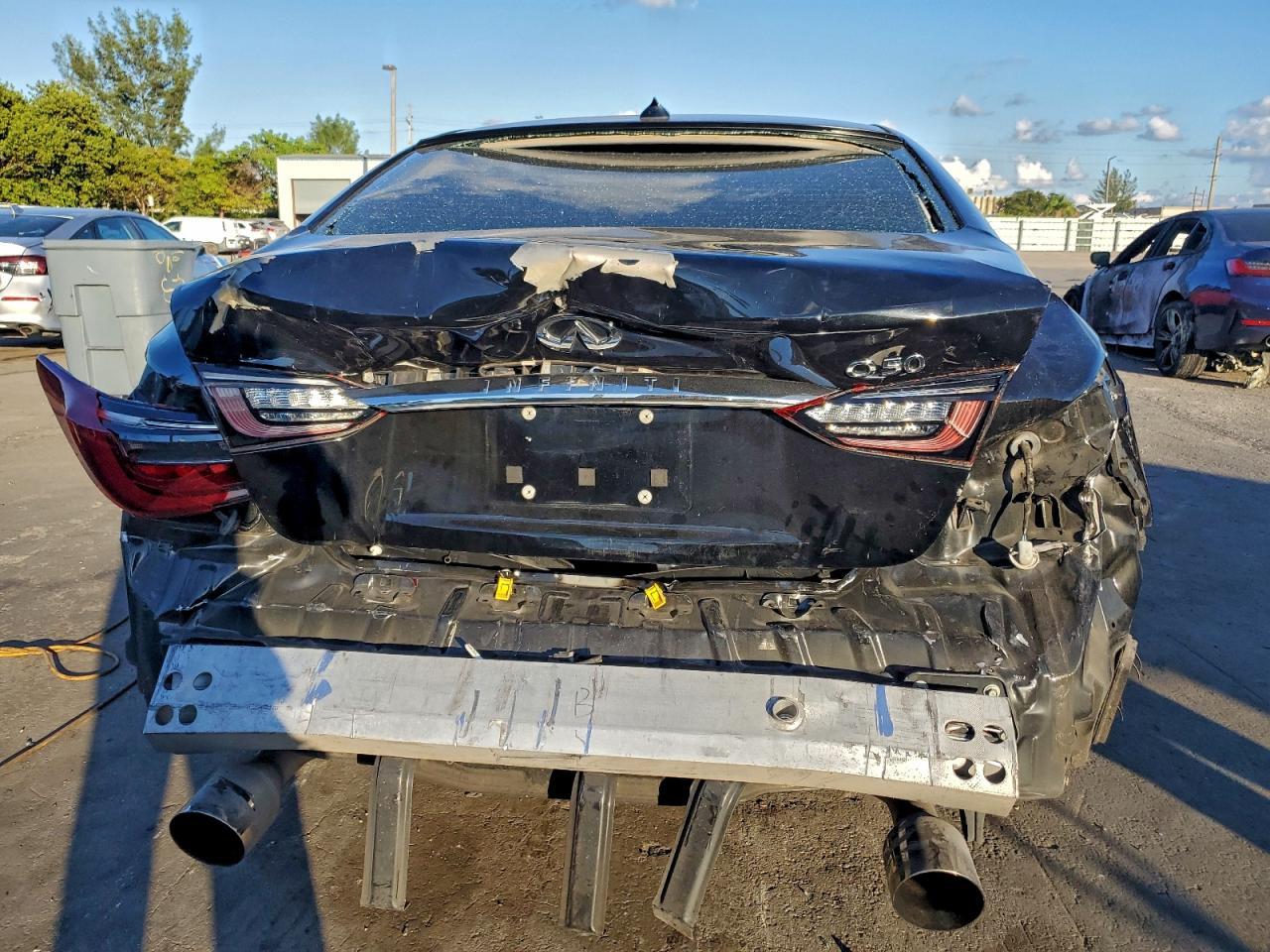 2018 Infiniti Q50 Luxe - Фото 6