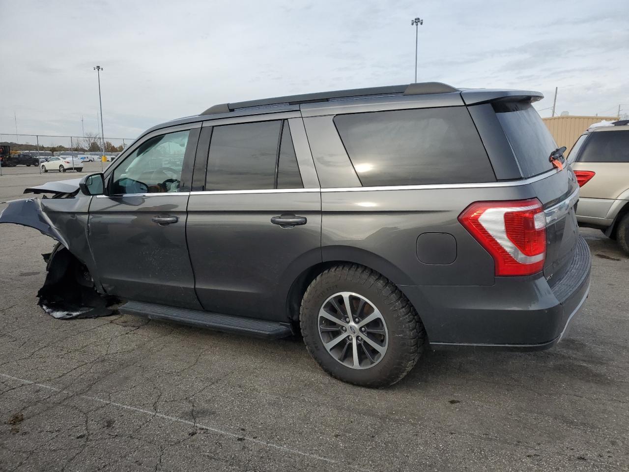 2018 Ford Expedition Xlt - Image 2