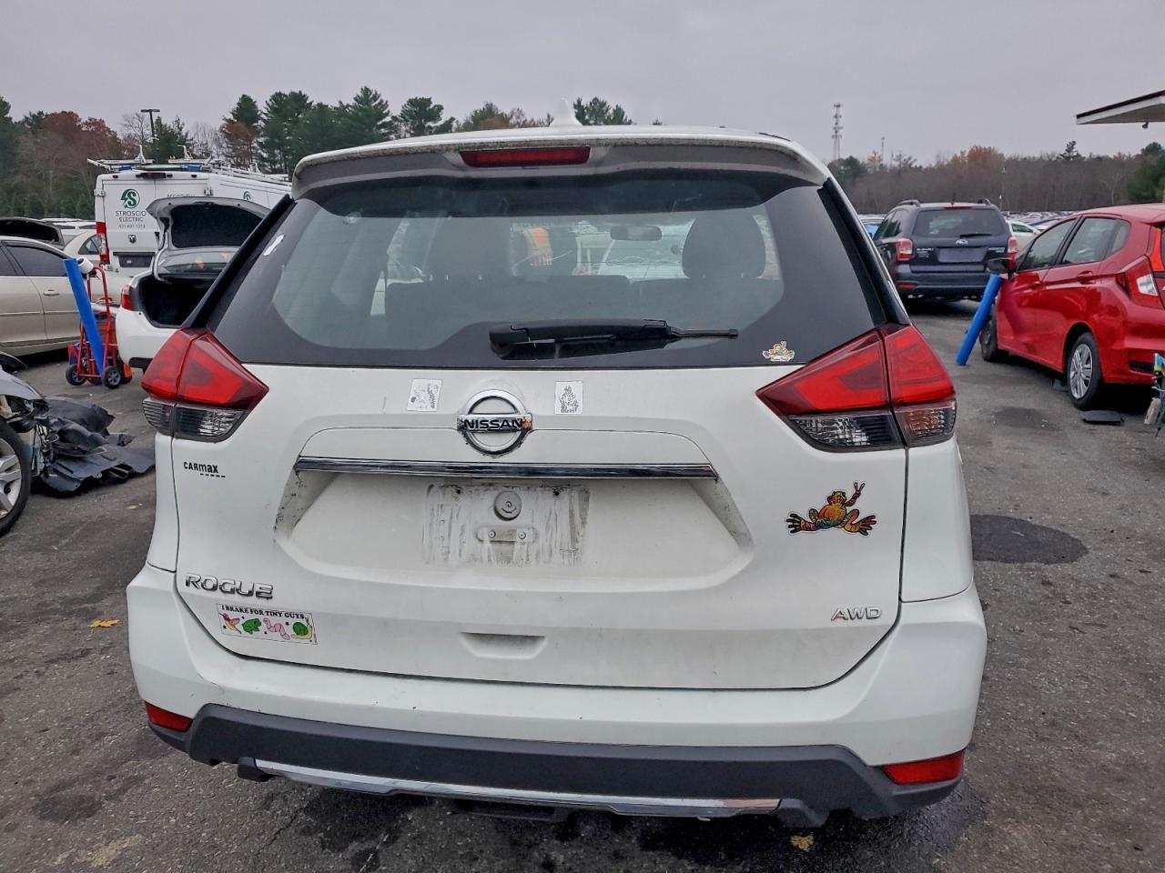 2017 Nissan Rogue S - Image 6