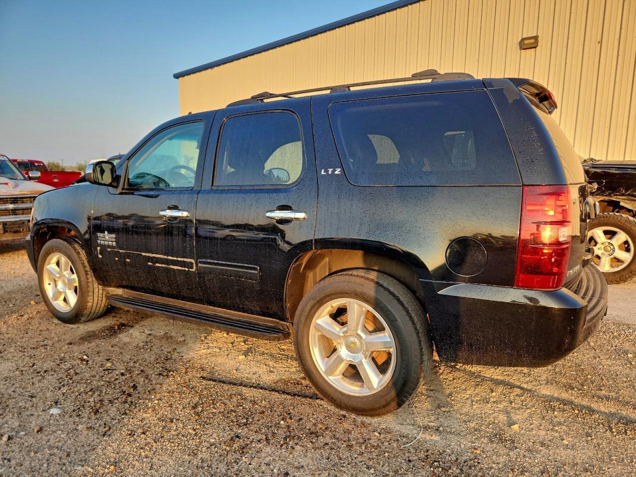2011 Chevrolet Tahoe C1500 Ls - Image 2