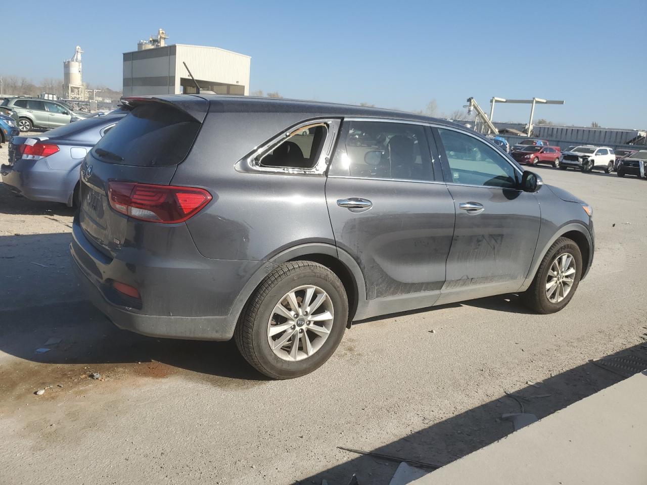 2019 Kia Sorento L - Фото 3