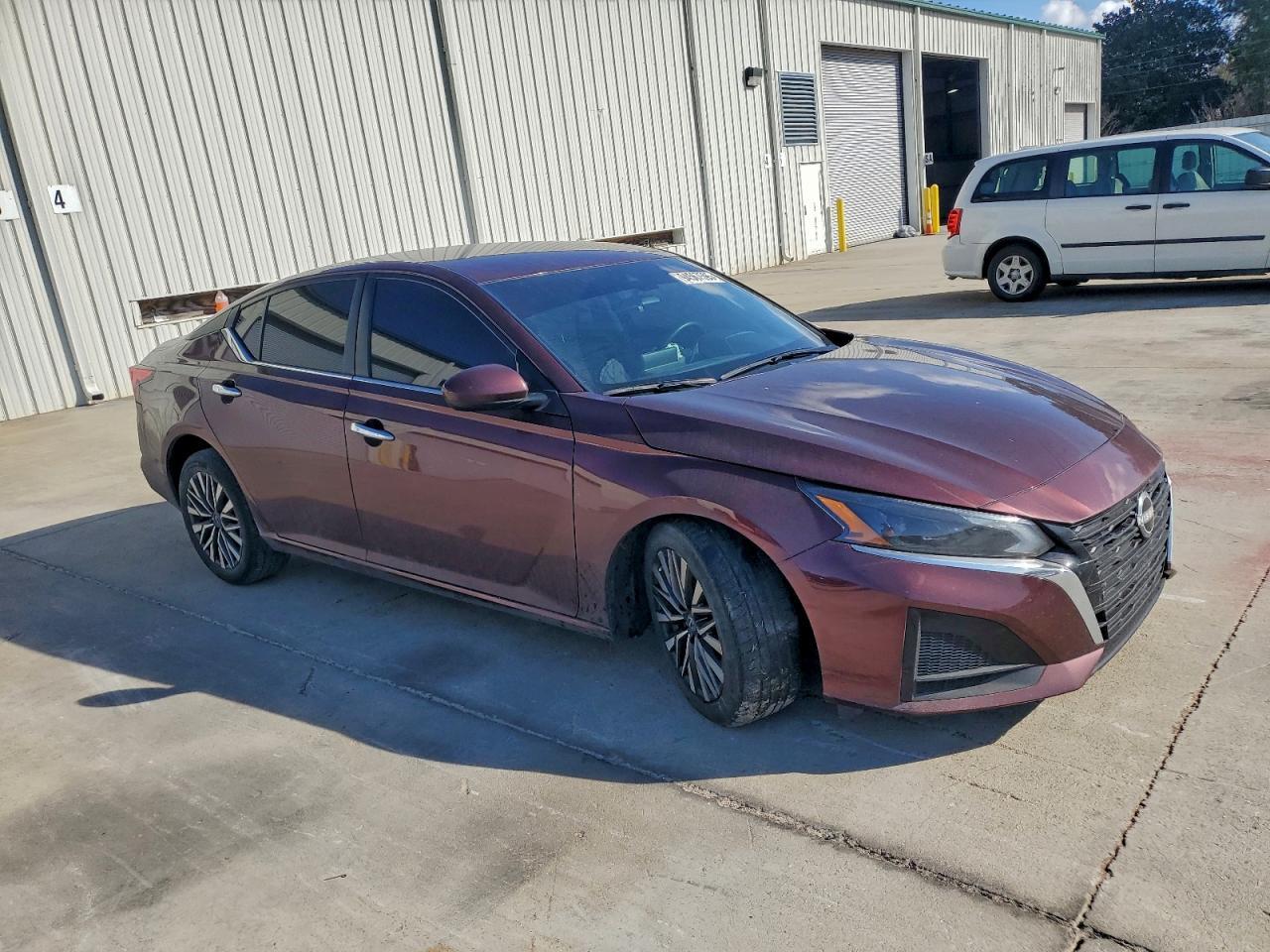 2023 Nissan Altima Sv - Image 4