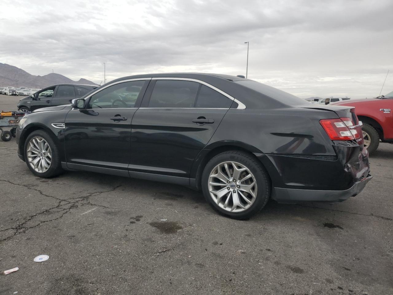 2015 Ford Taurus Limited - Image 2