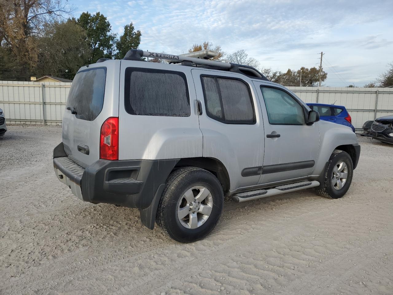 2012 Nissan Xterra Off Road - Image 3