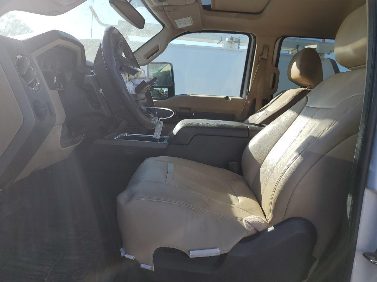 2011 Ford F350 Super Duty - Фото 7