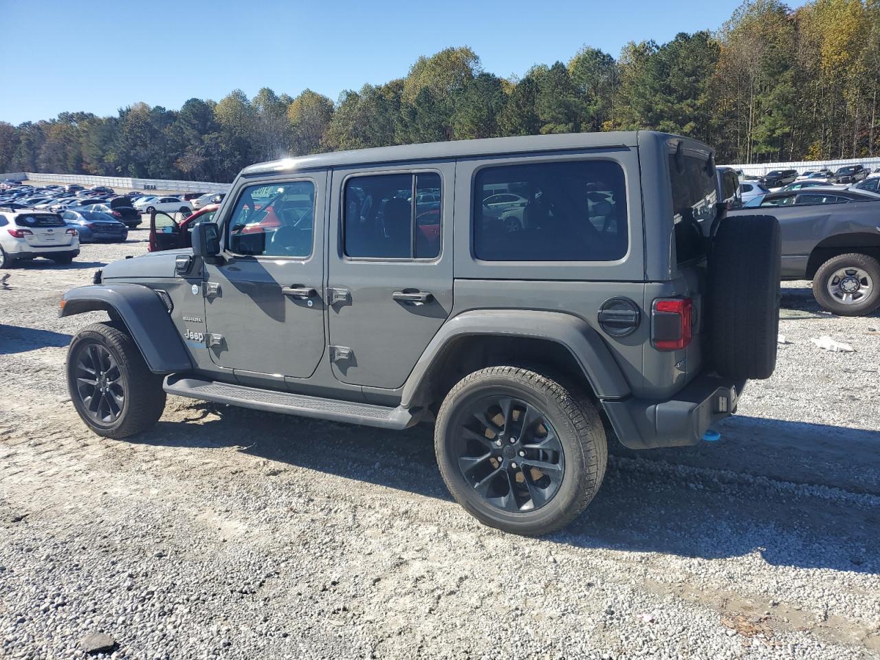2022 Jeep Wrangler Unlimited Sahara 4Xe - Фото 2