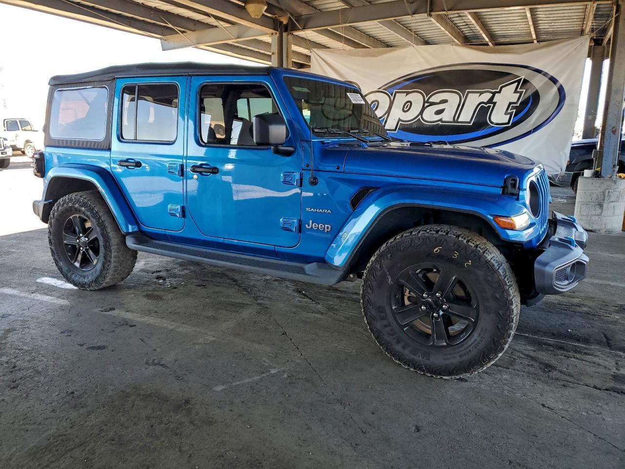 2022 Jeep Wrangler Unlimited Sahara 4Xe - Image 4