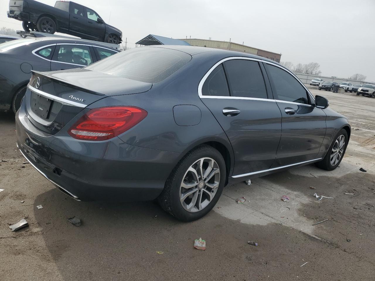2016 Mercedes-Benz C 300 4Matic - Фото 3