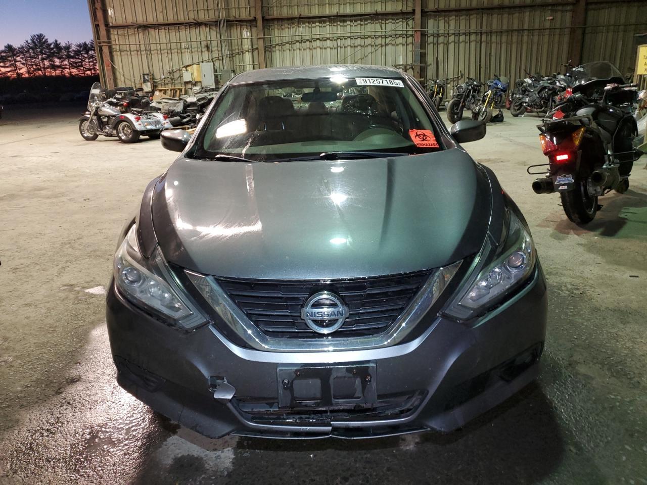2018 Nissan Altima 2.5 - Image 5