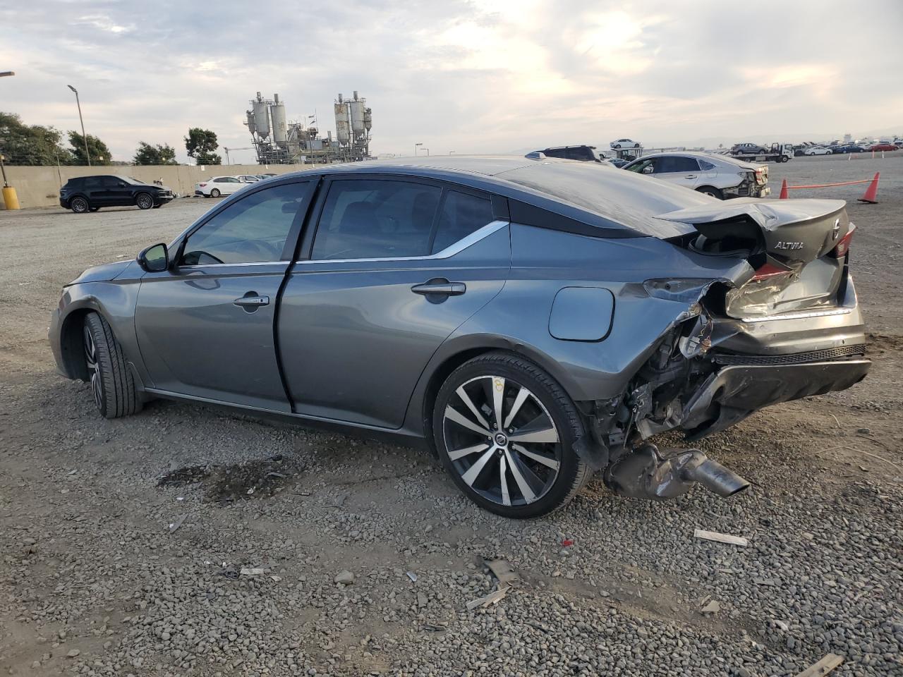 2020 Nissan Altima Sr - Image 2