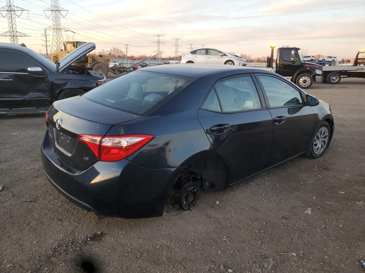 2018 Toyota Corolla L - Фото 3