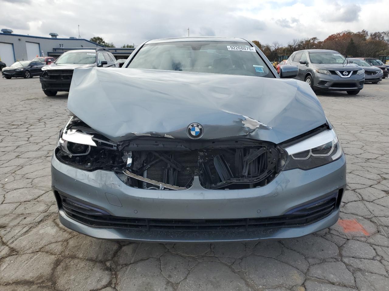2018 BMW 530E - Фото 5