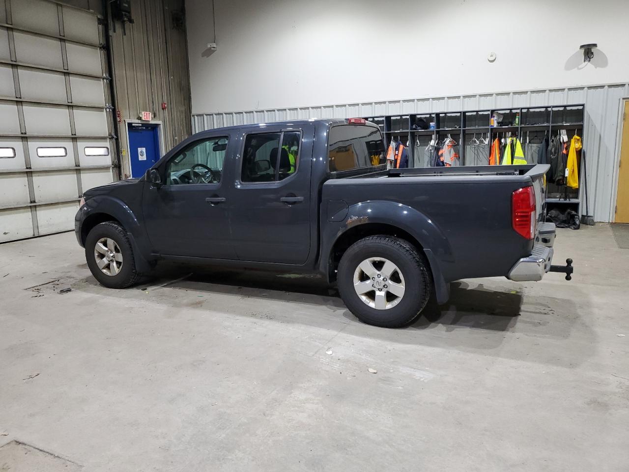 2013 Nissan Frontier S - Фото 2