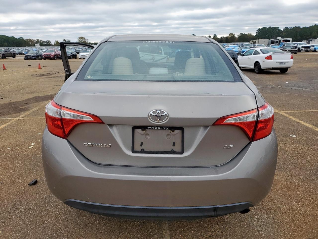 2014 Toyota Corolla L - Фото 6