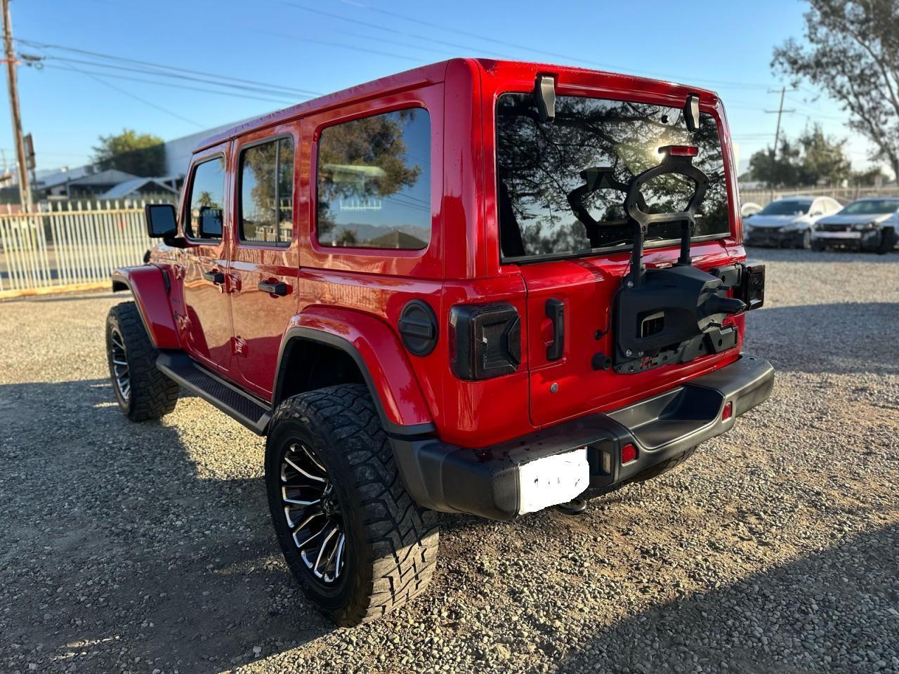2018 Jeep Wrangler Unlimited Sahara - Фото 3