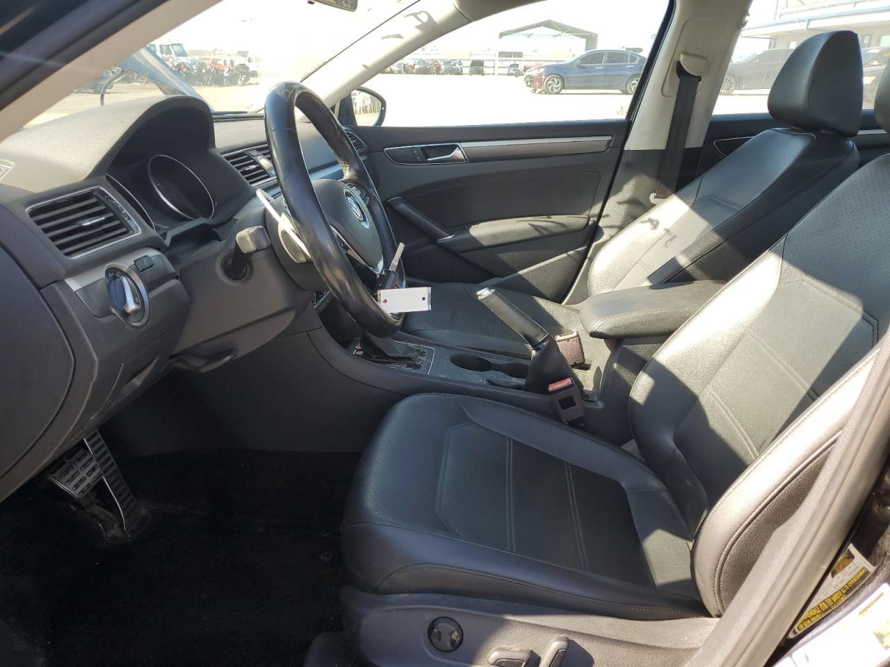 2017 Volkswagen Passat R-Line - Фото 7