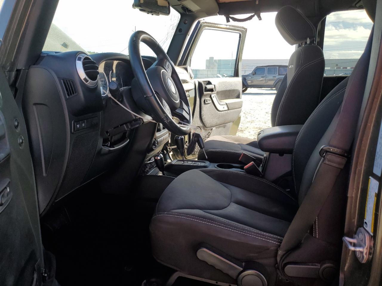 2015 Jeep Wrangler Unlimited Rubicon - Фото 7