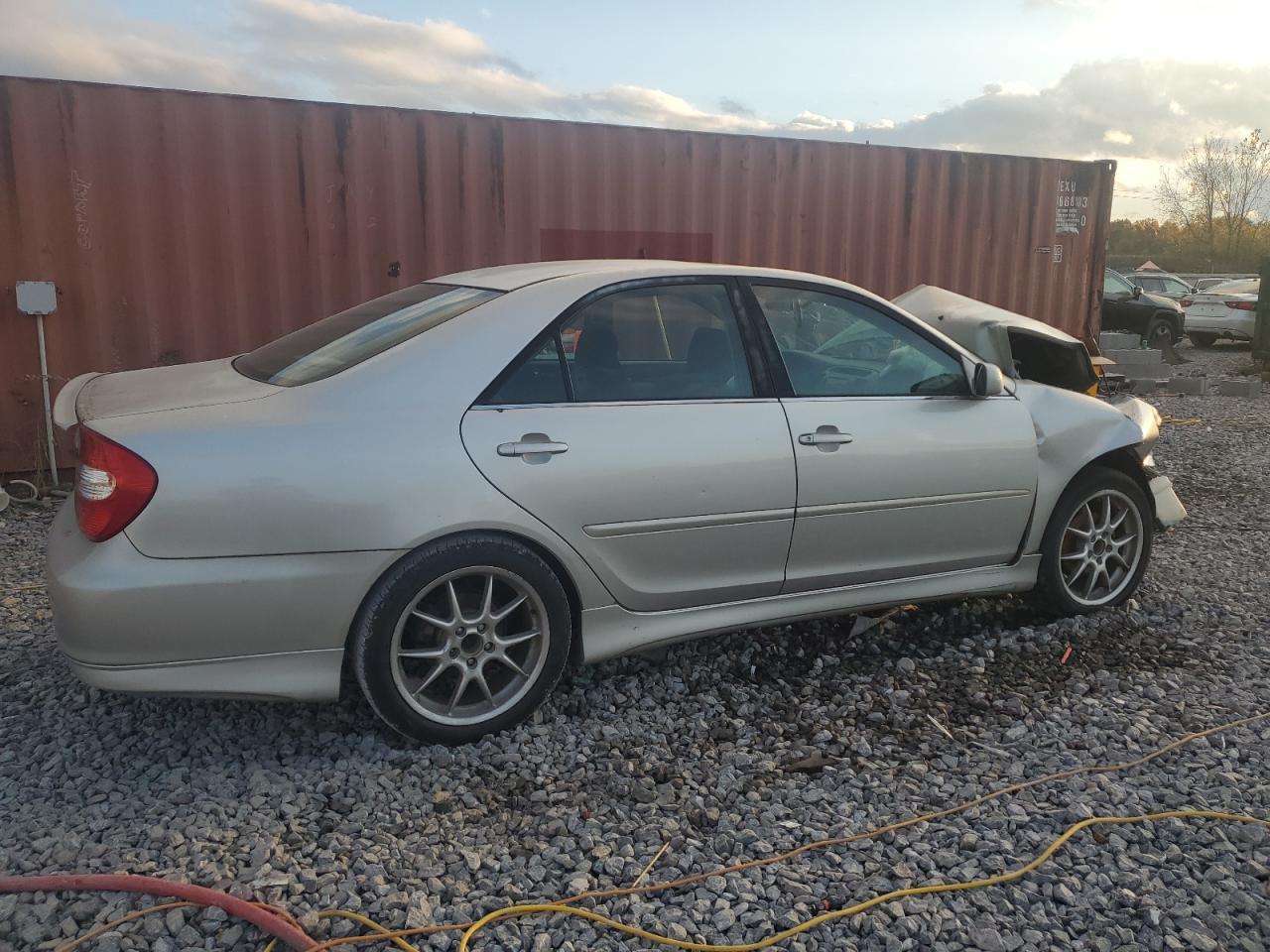 2003 Toyota Camry Le - Фото 3
