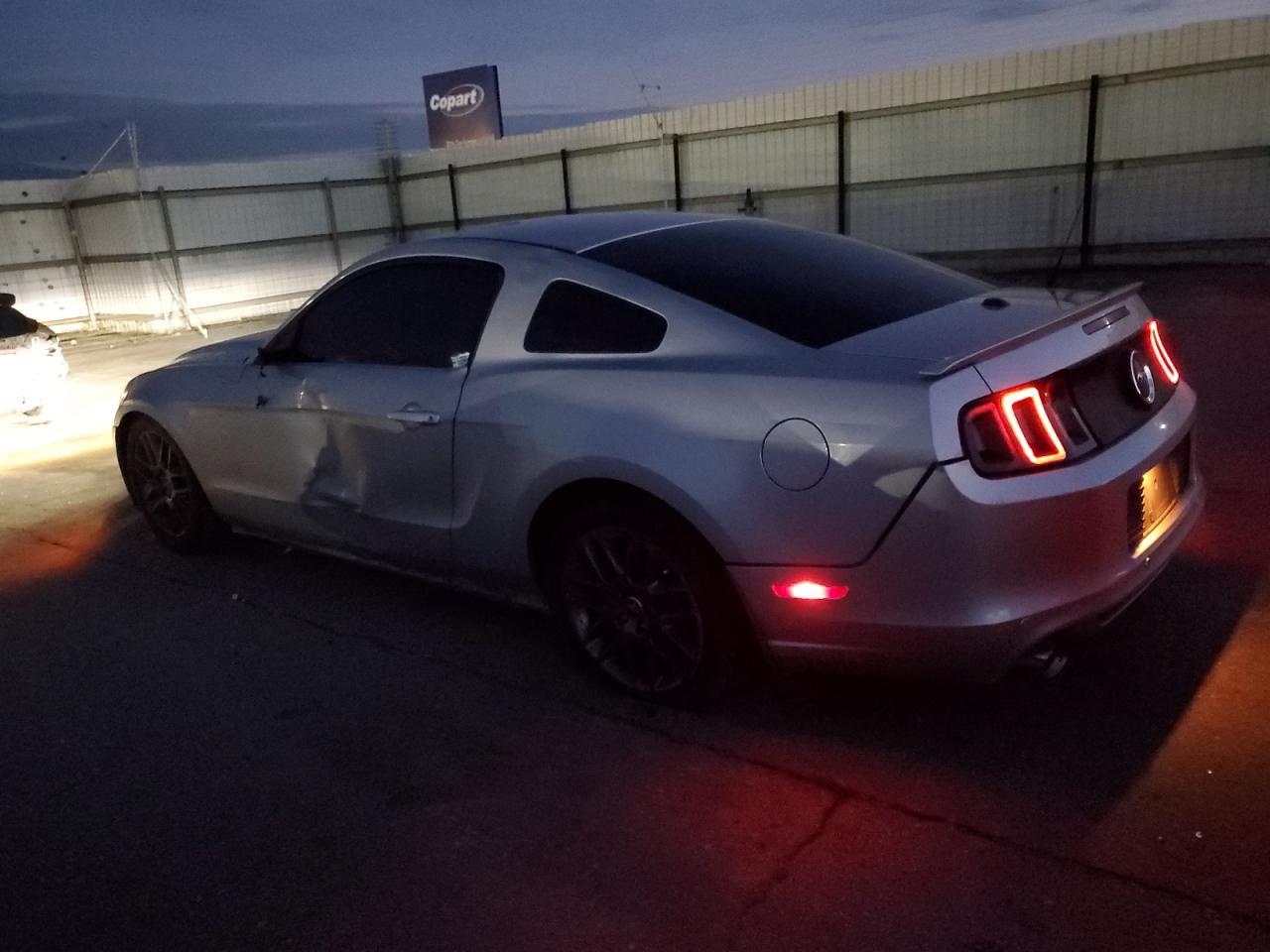 2013 Ford Mustang - Image 2