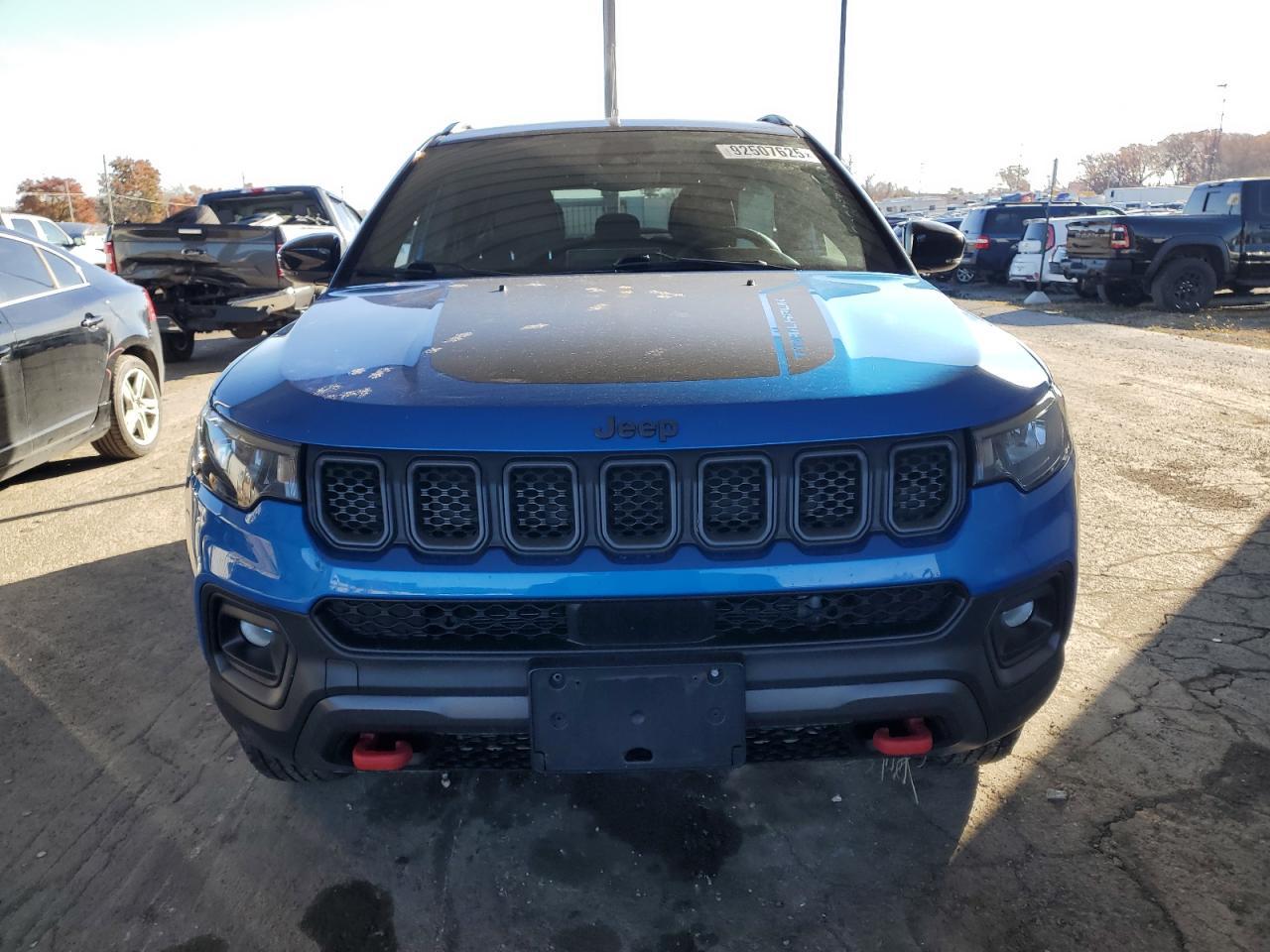 2023 Jeep Compass Trailhawk - Image 5