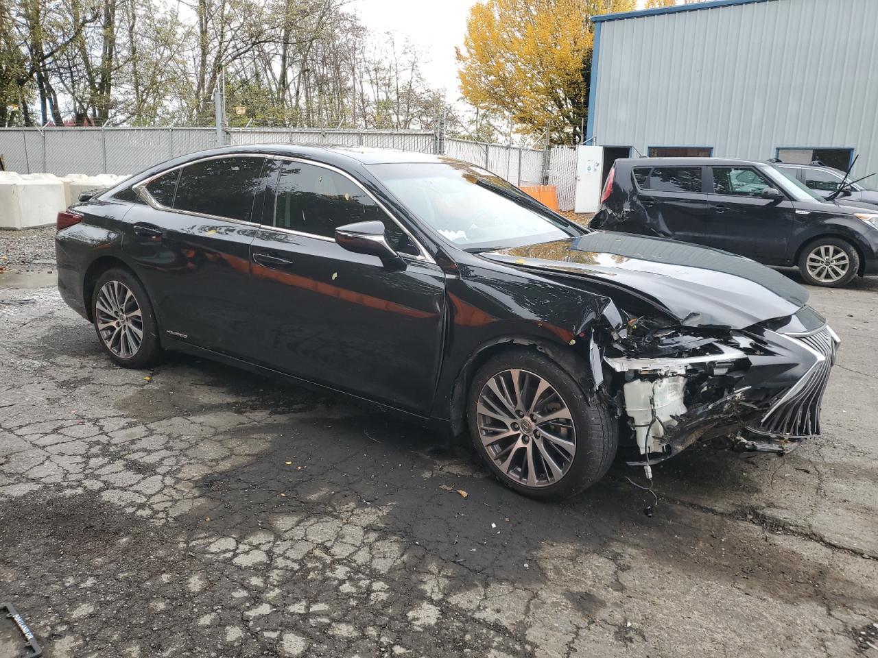 2019 Lexus Es 300H - Image 4