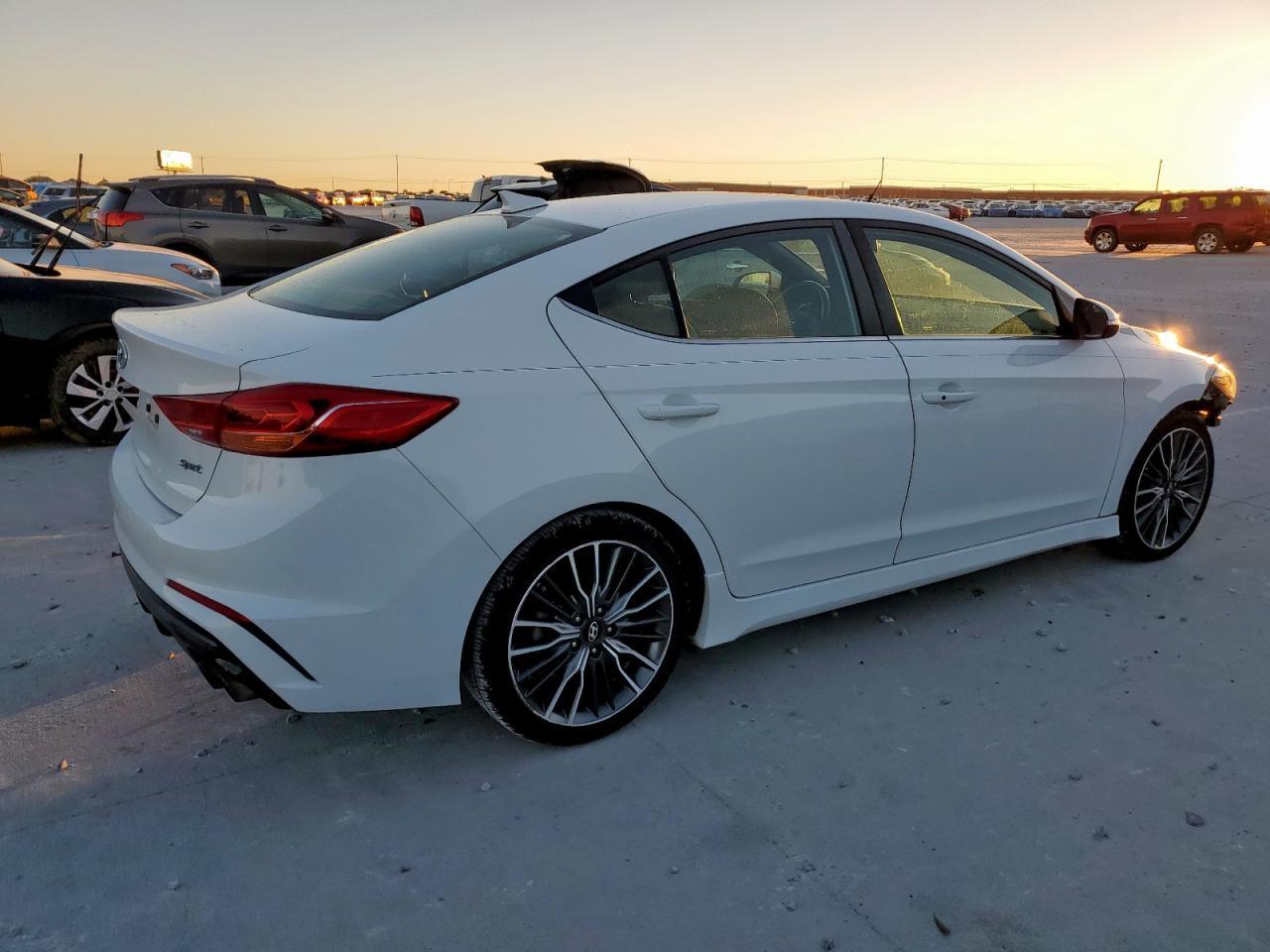 2018 Hyundai Elantra Sport - Image 3