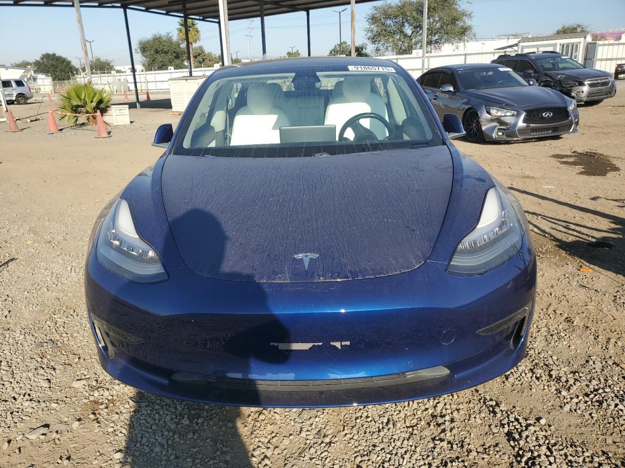 2018 Tesla Model 3 - Фото 5