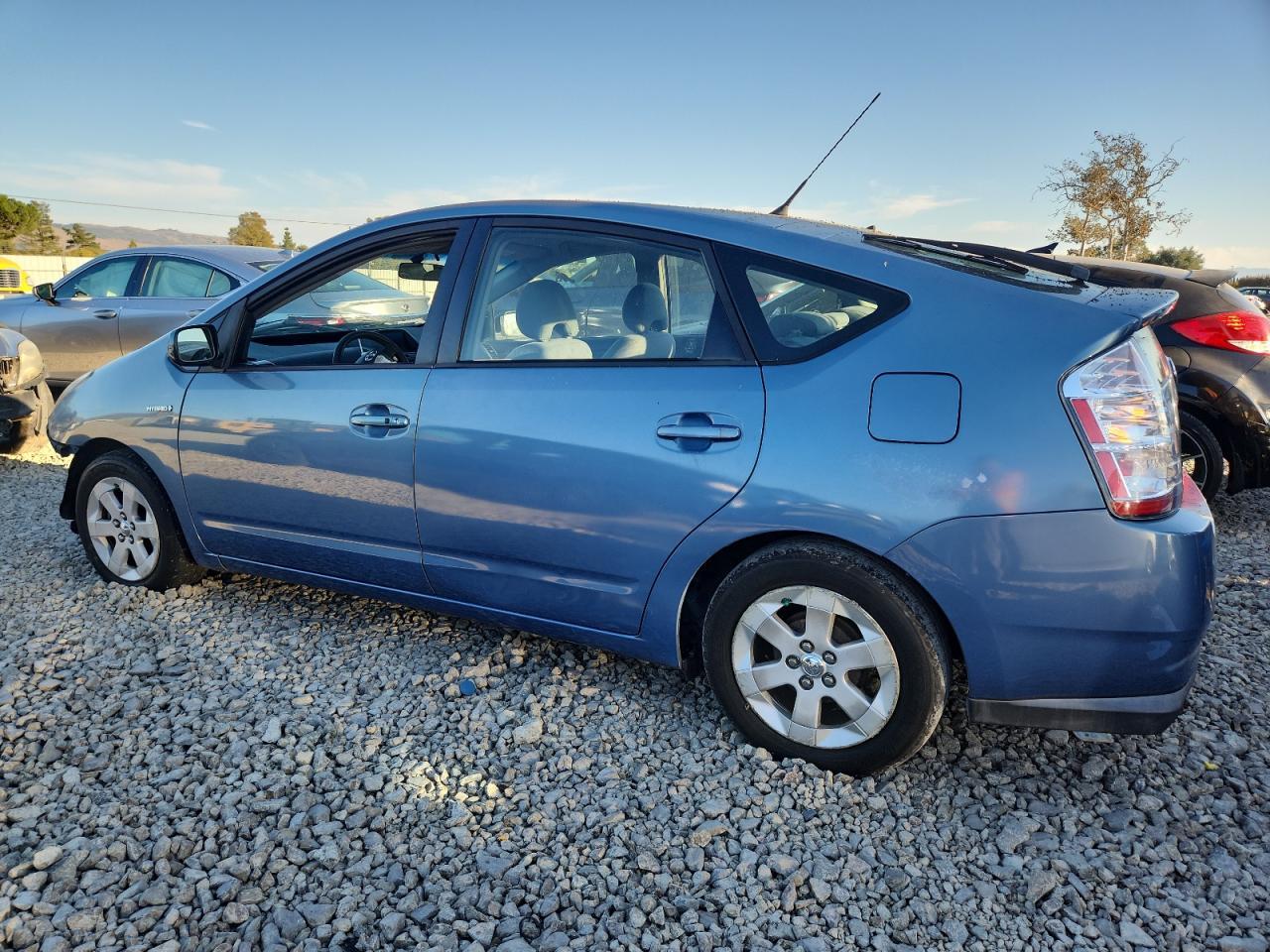 2007 Toyota Prius - Image 2