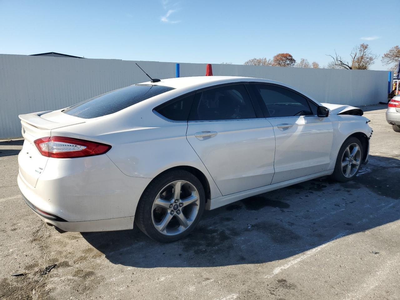 2013 Ford Fusion Se - Image 3