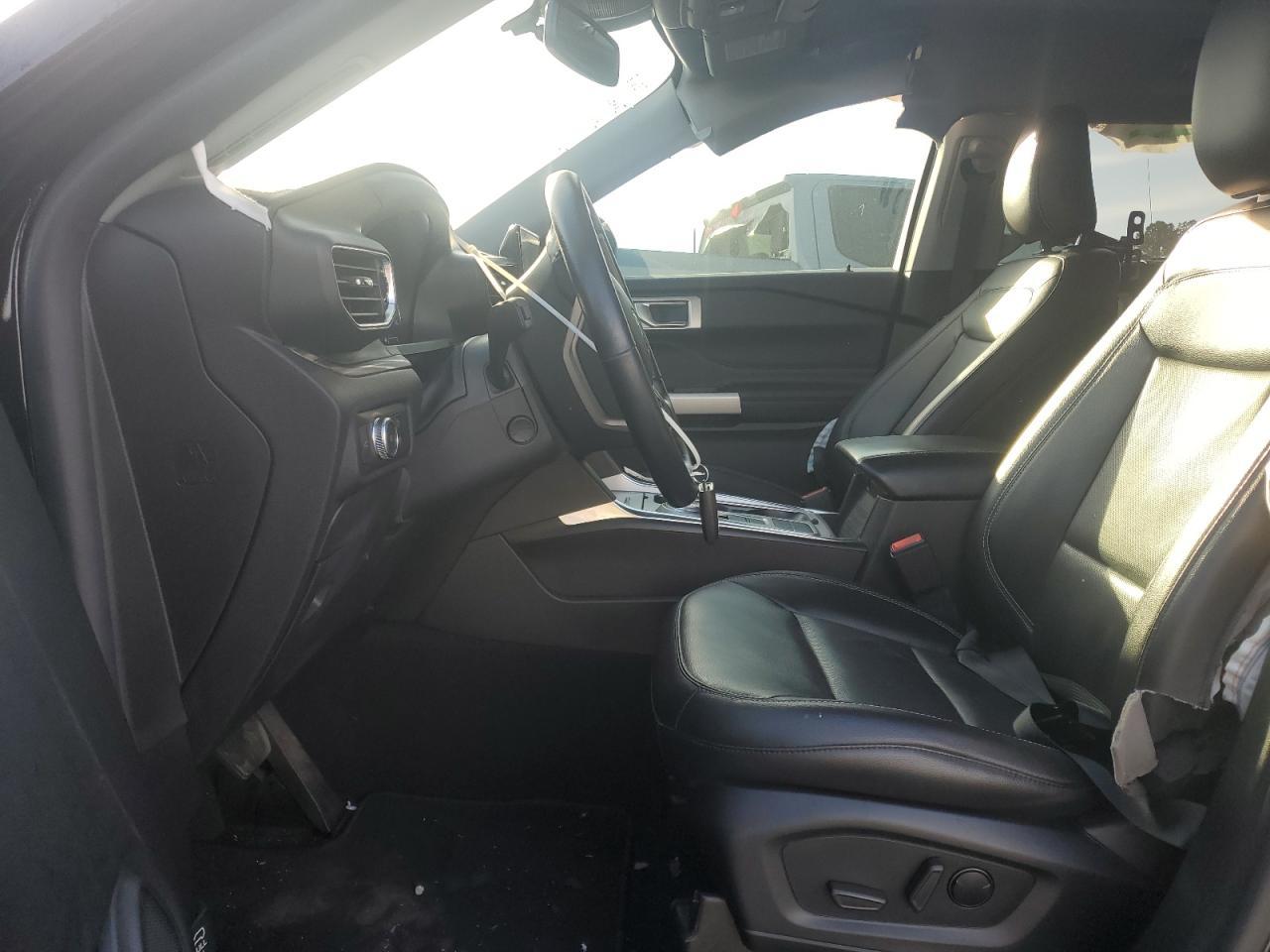 2022 Ford Explorer Limited - Image 7