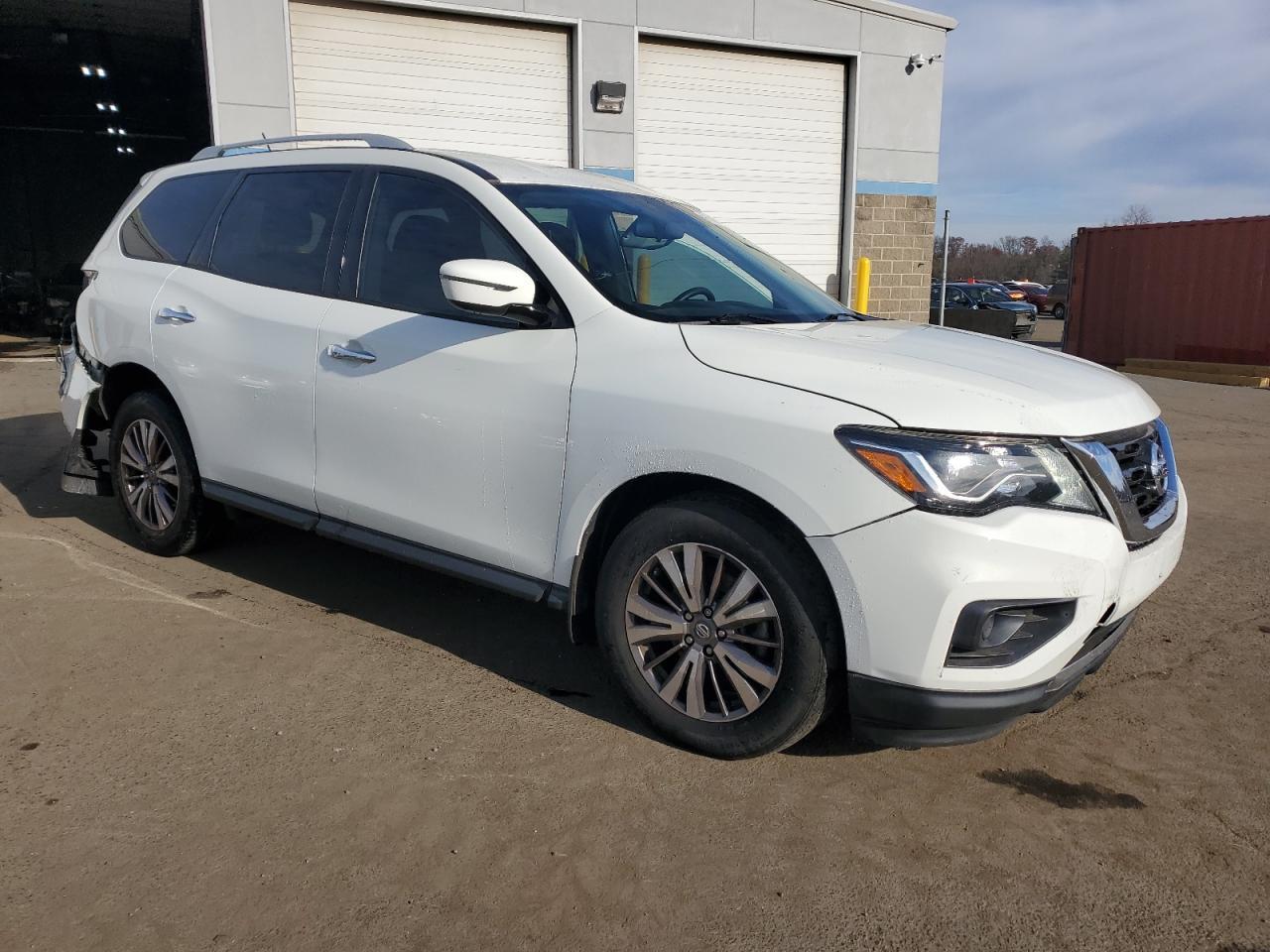 2018 Nissan Pathfinder S - Фото 4
