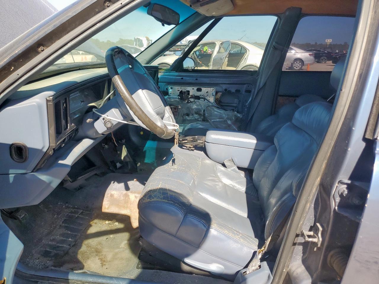 1996 Buick Lesabre Custom - Image 7