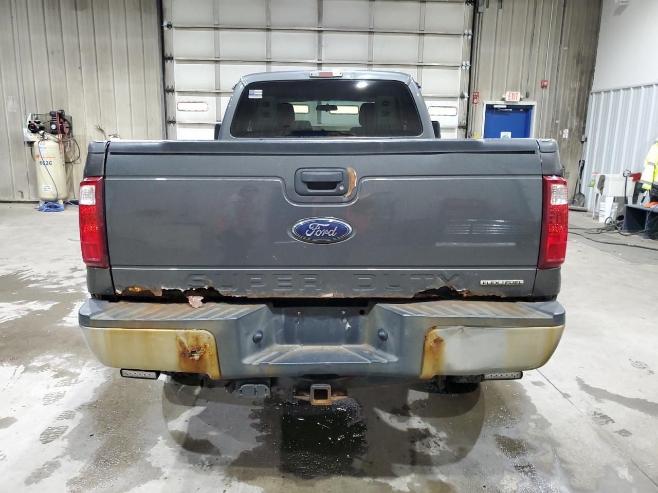 2015 Ford F250 Super Duty - Фото 6