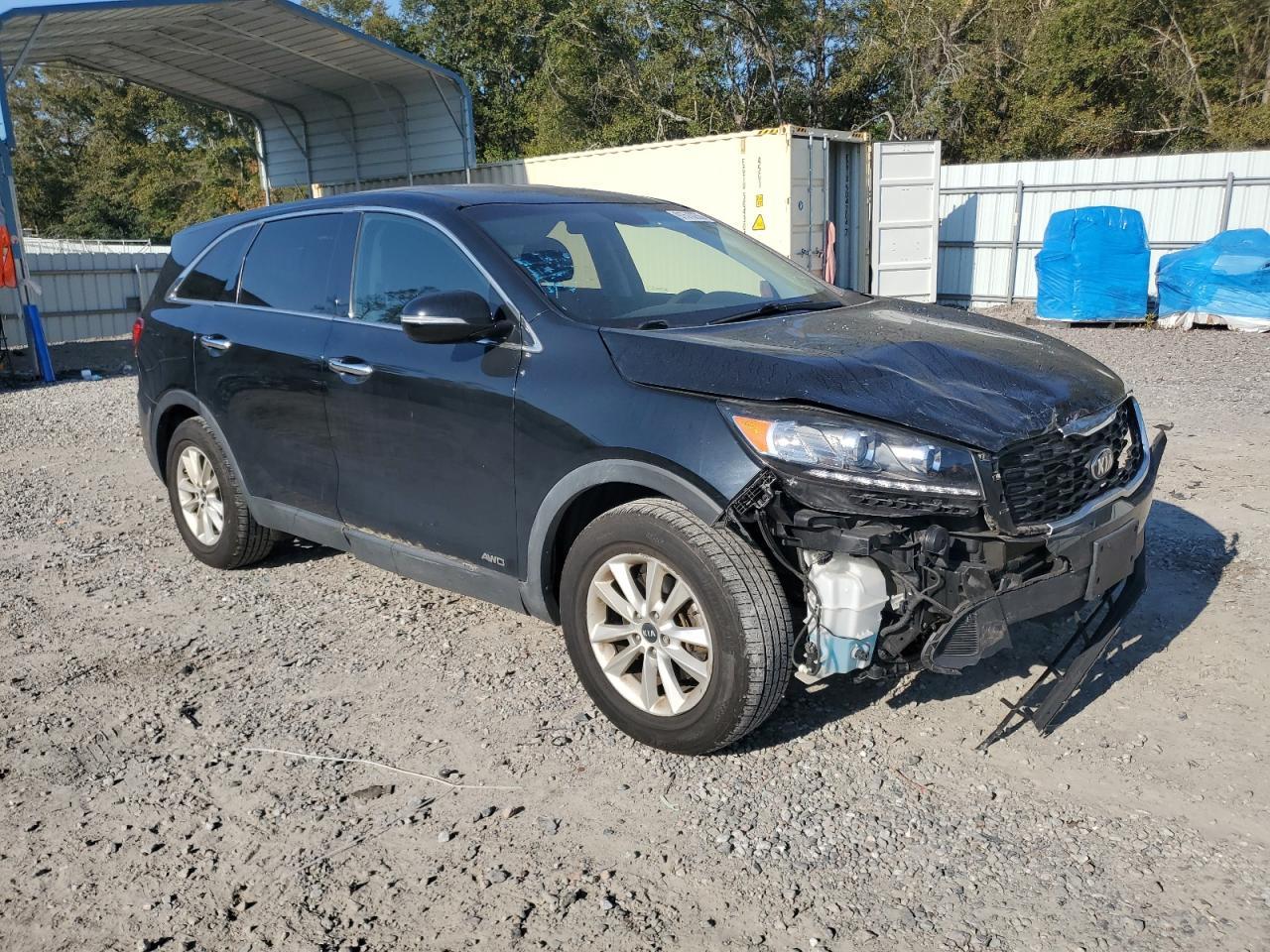 2019 Kia Sorento L - Image 4