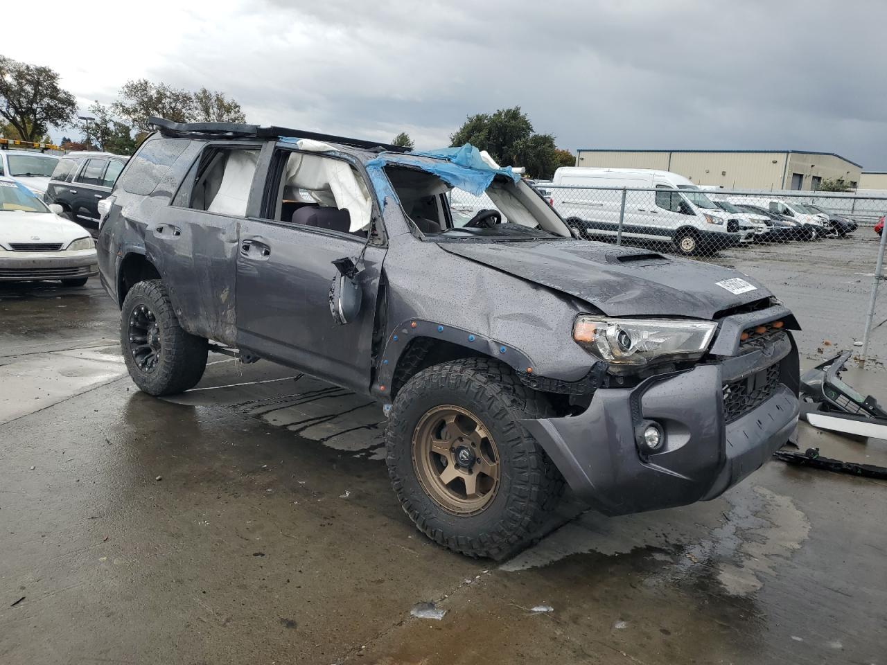 2020 Toyota 4Runner Sr5 - Image 4