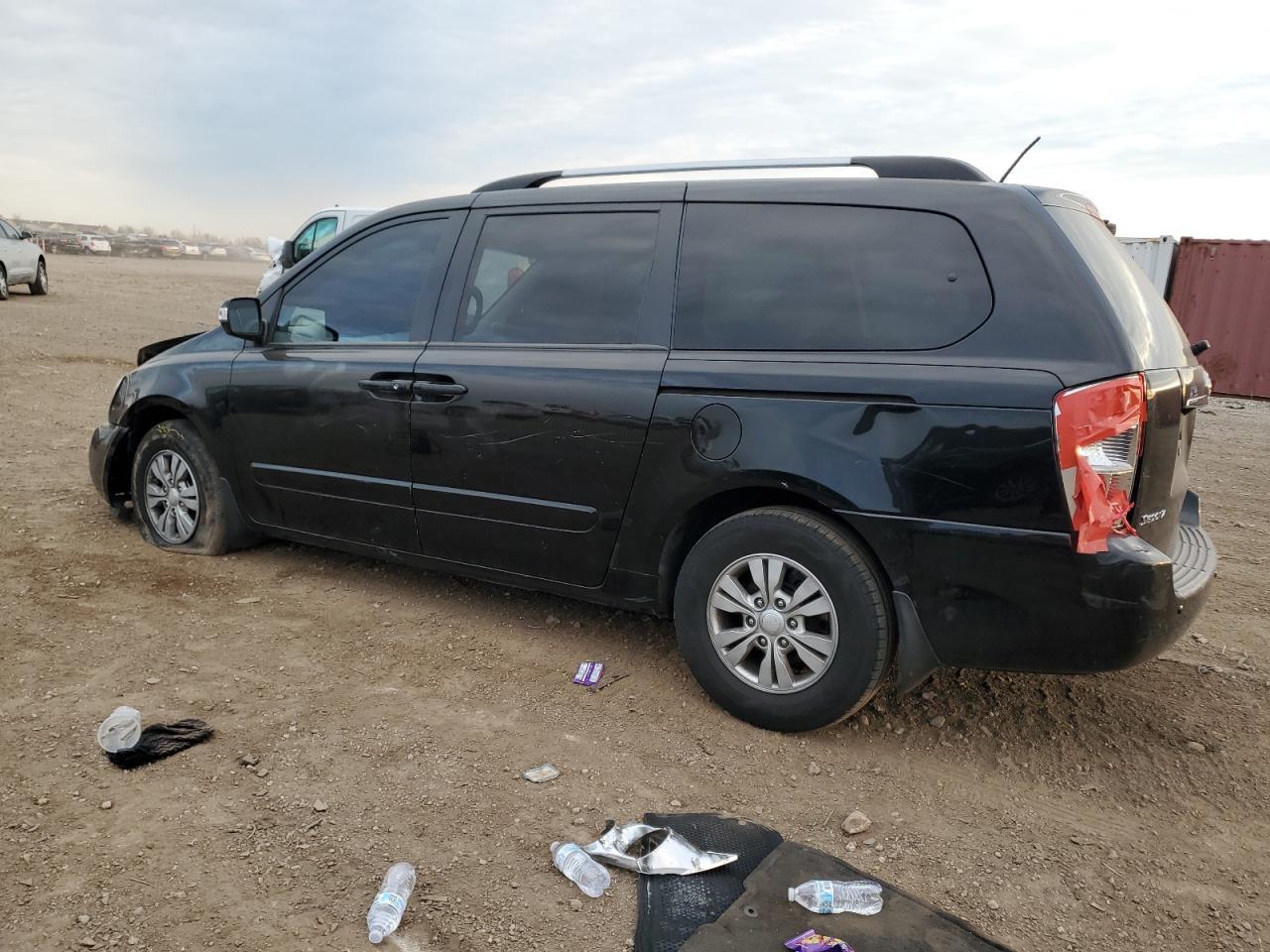 2012 Kia Sedona Lx - Image 2