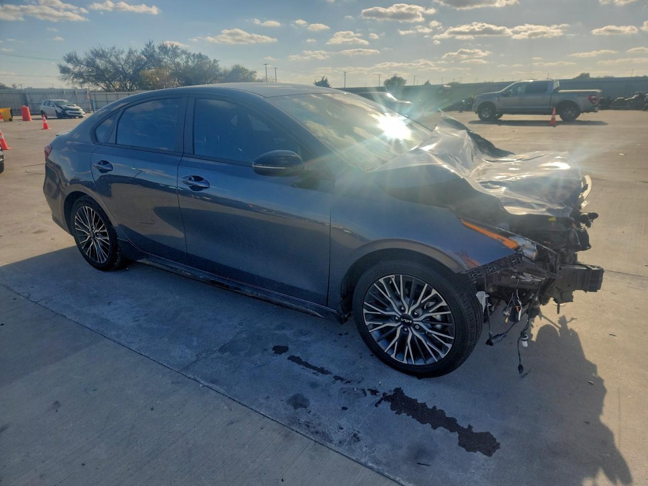 2023 Kia Forte Gt Line - Фото 4