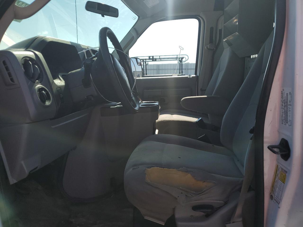 2013 Ford Econoline E250 Van - Image 7