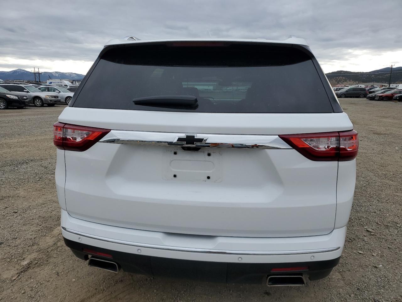 2021 Chevrolet Traverse Premier - Image 6