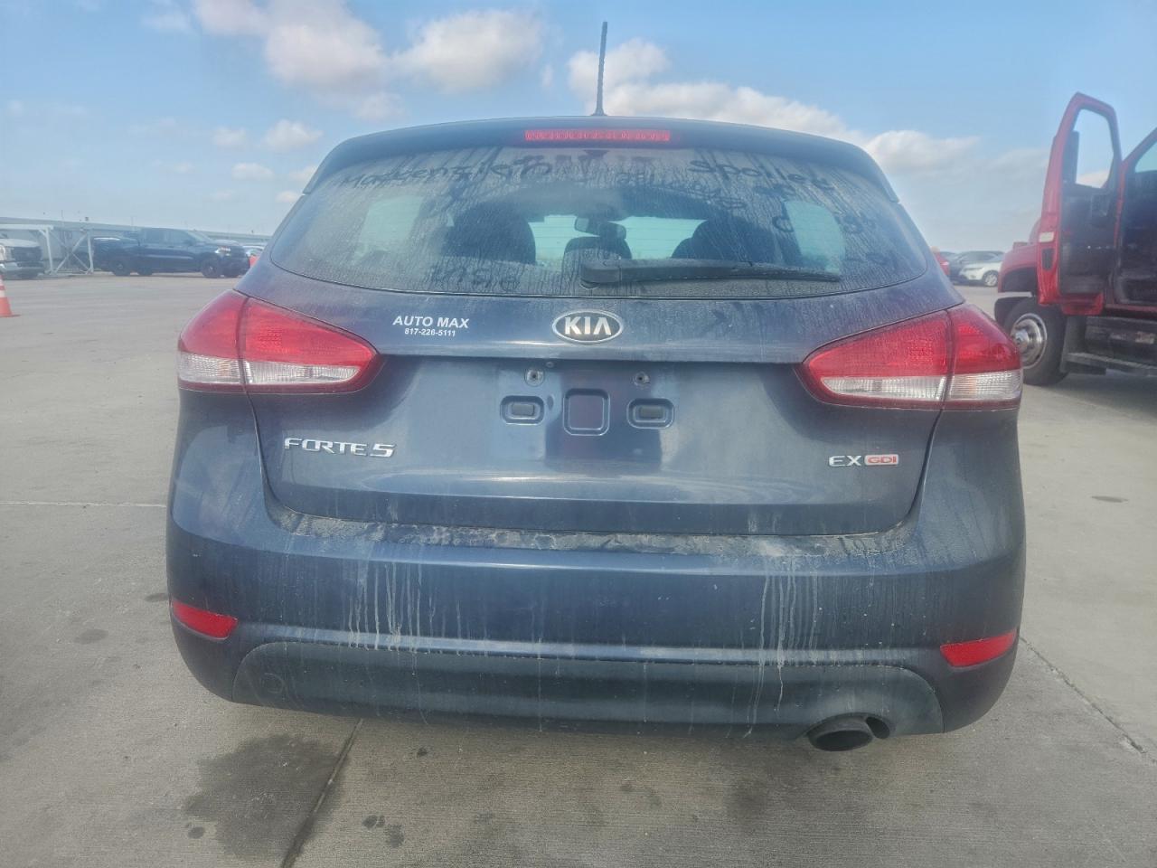 2016 Kia Forte Ex - Image 6