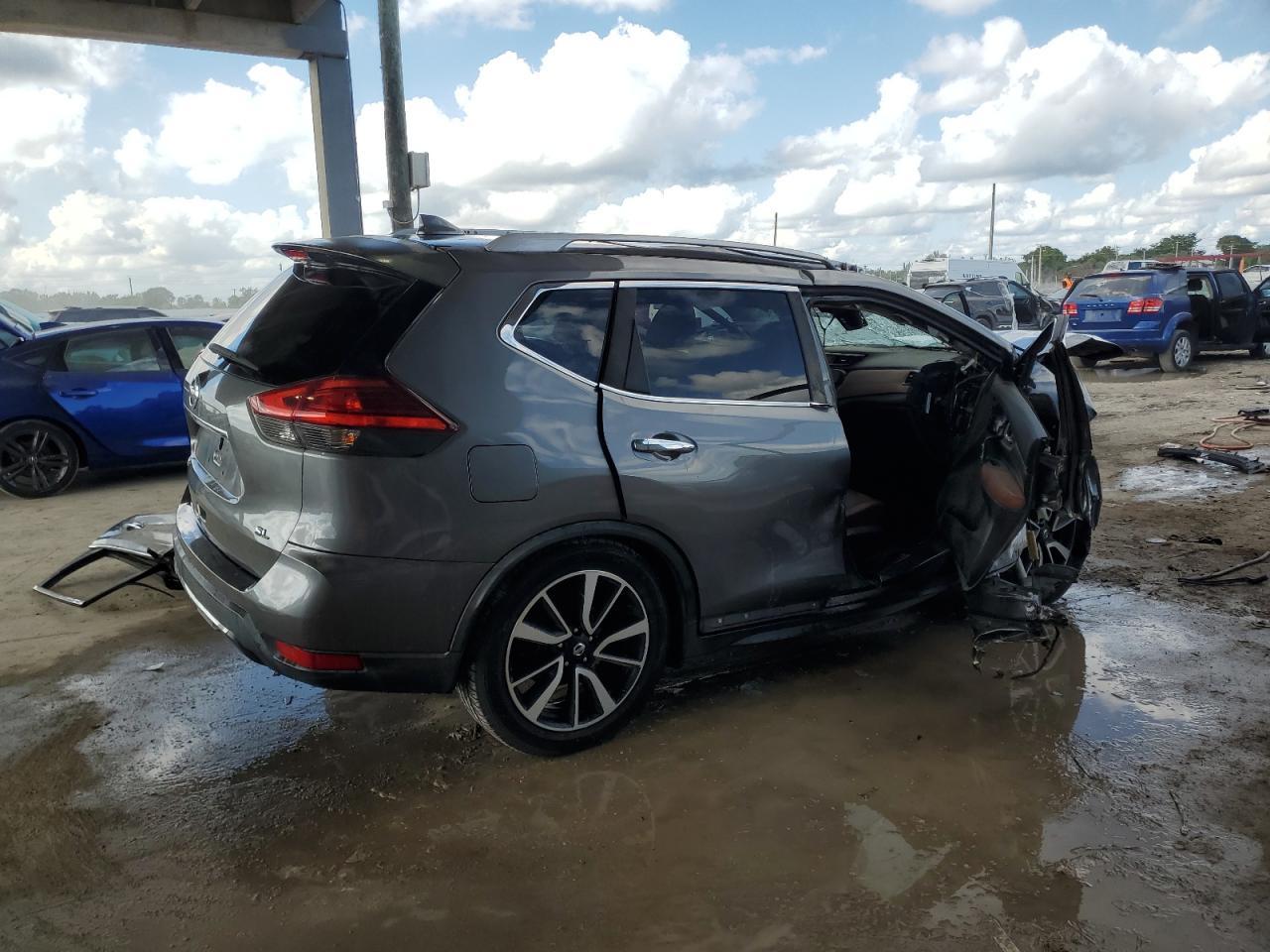 2017 Nissan Rogue S - Image 3